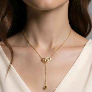 Collier entrelacé